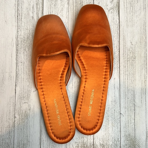 Stuart Weitzman Muletown Round Toe Mules Slip On Flat Orange Satin - Picture 3 of 16